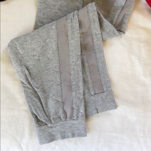 Light sweatpants, jogger fit